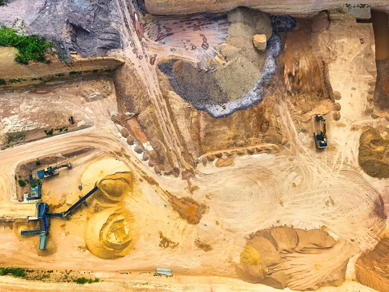 武汉地区建筑玻璃幕墙工程中空玻璃与夹胶玻璃选型对比分析